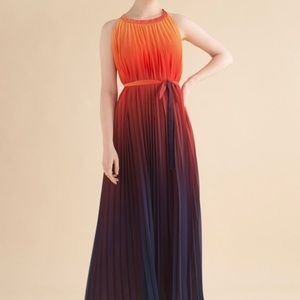 Chicwish Splendor of the Sunset Pleated Maxi Dress - NWT - Size M/L